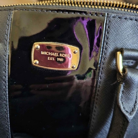 Michael Kors purse with Wallet Bundle Set - Picture 7 of 14